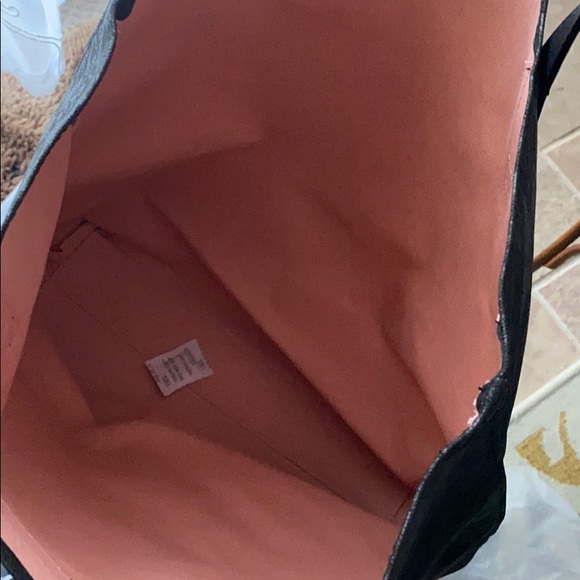 Bag - Picture 2 of 5